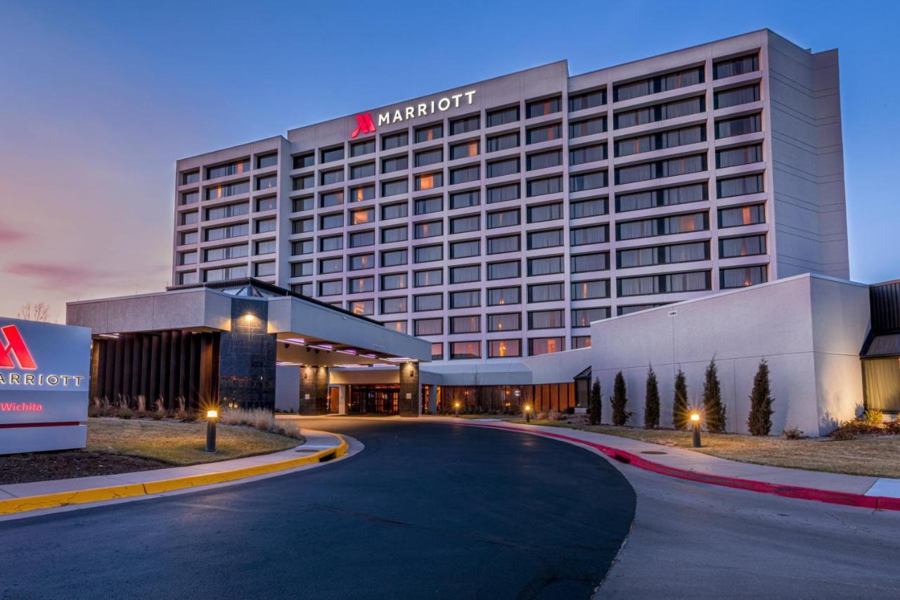 Wichita Marriott Hotel Exterior photo
